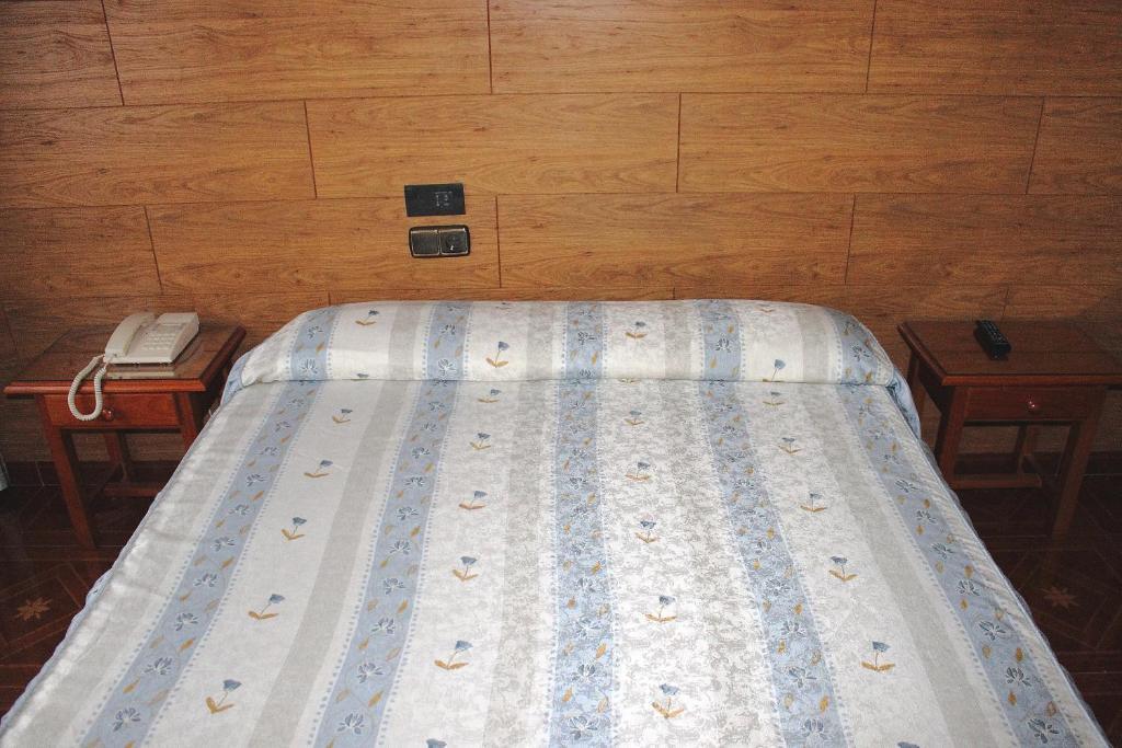 Hostal Castilla Benavente Exterior photo